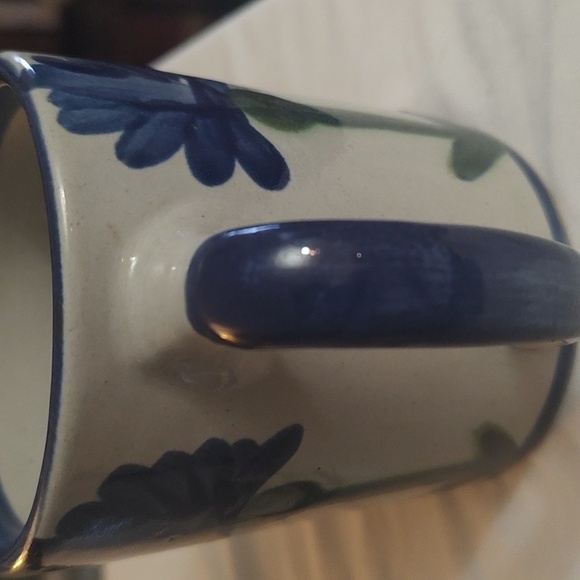 Louisville Stoneware Mug Lot - Picture 6 of 11